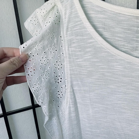 Forever 21 White Eyelet Trim Top - Picture 4 of 5
